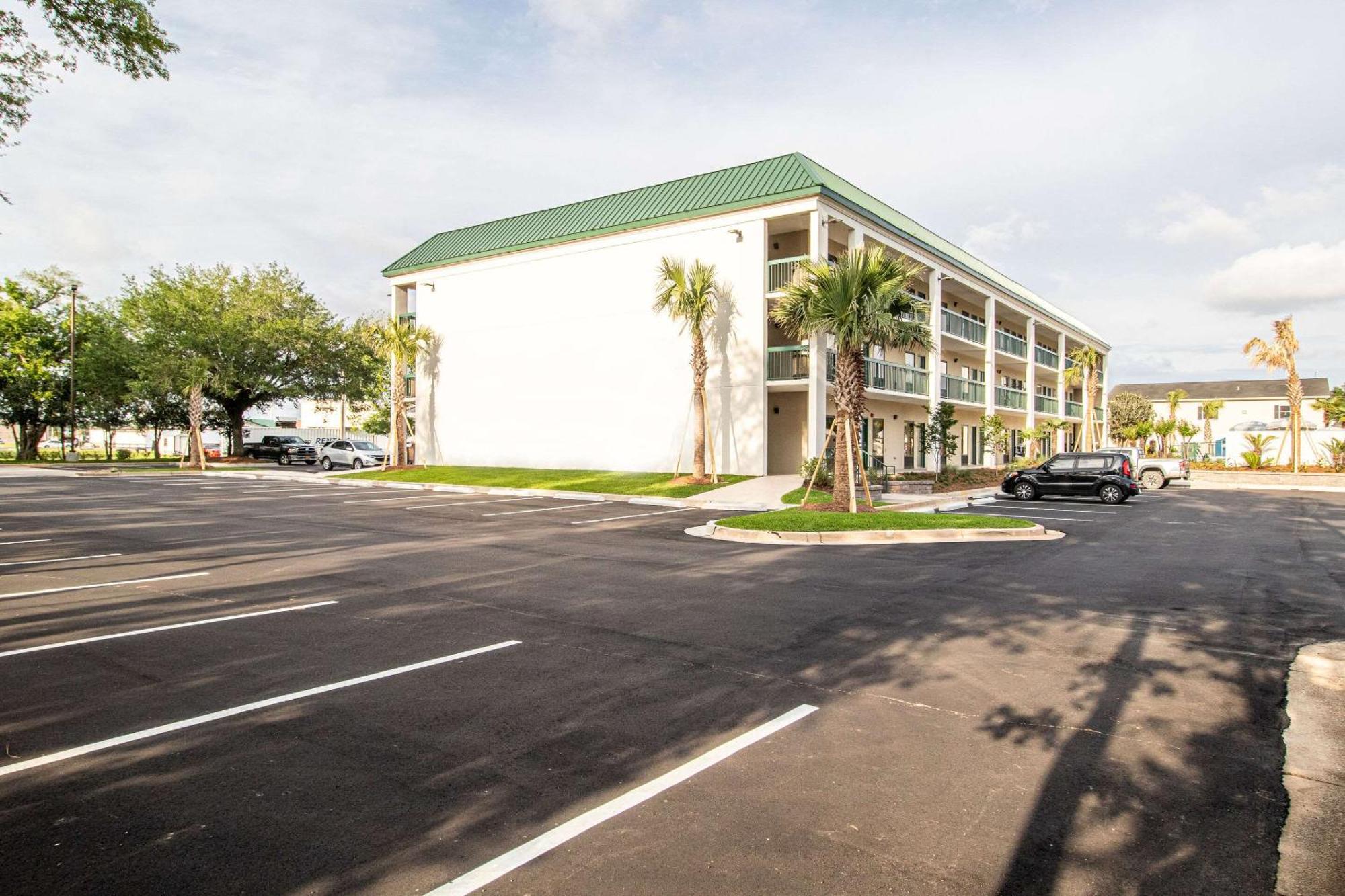 Econo Lodge Inn & Suites Foley-North Gulf Shores Exterior foto