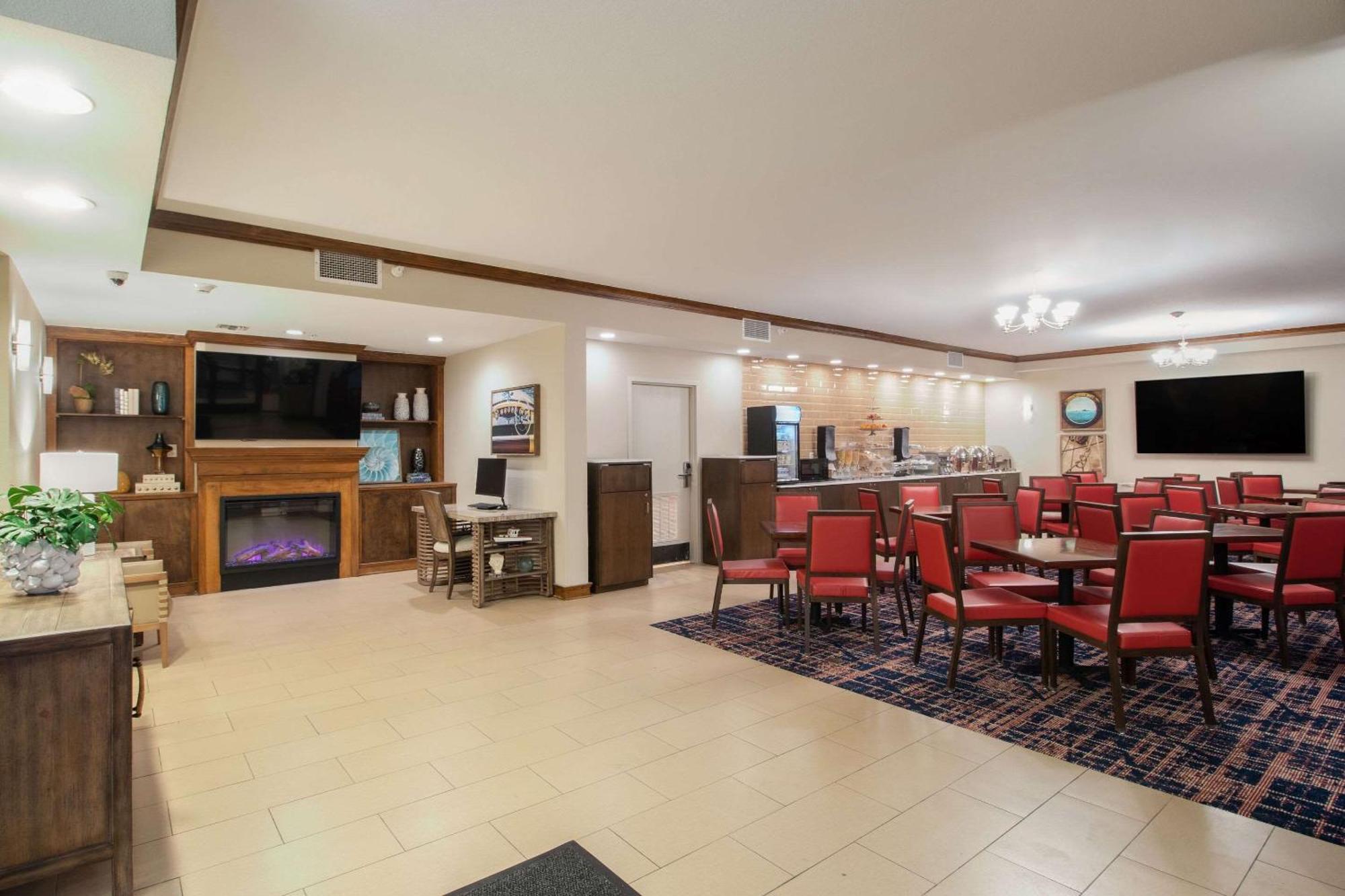 Econo Lodge Inn & Suites Foley-North Gulf Shores Exterior foto